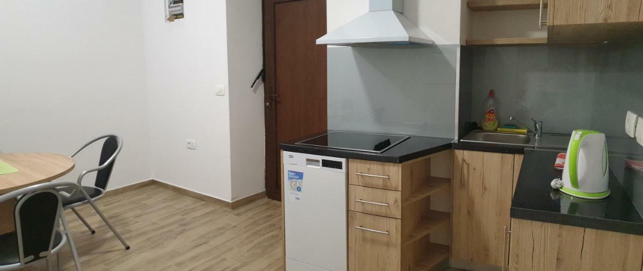 Apartment Damir Pula Bagian luar foto